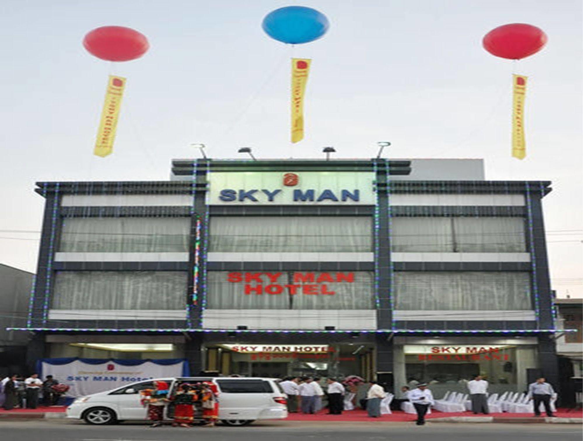 Sky Man Hotel Yangon Exterior photo